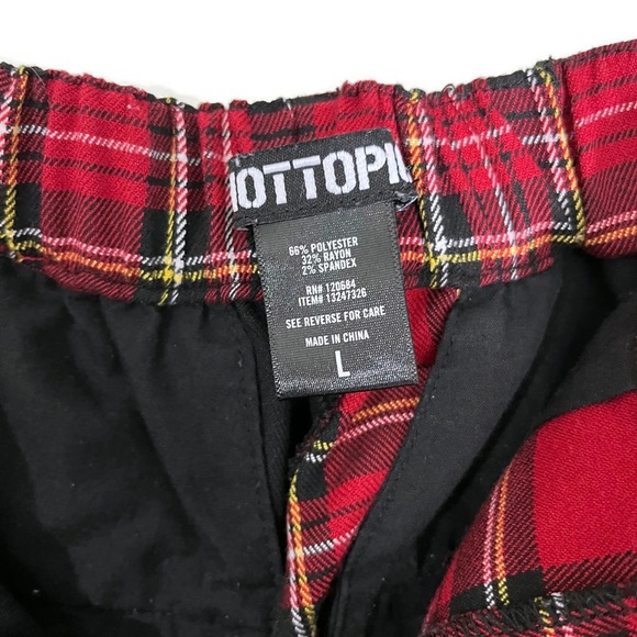 Hot Topic Pants Juniors Large Red Tartan Plaid Black Split Leg Stretch Waist - Picture 4 of 4